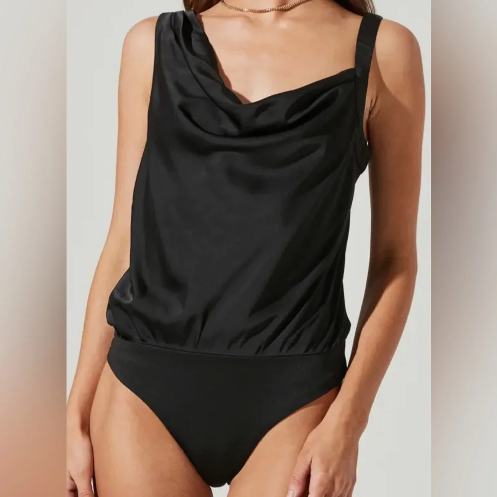 ASTR The Label Small  Black Asymmetric Sleeveless Bodysuit EUC AT16767